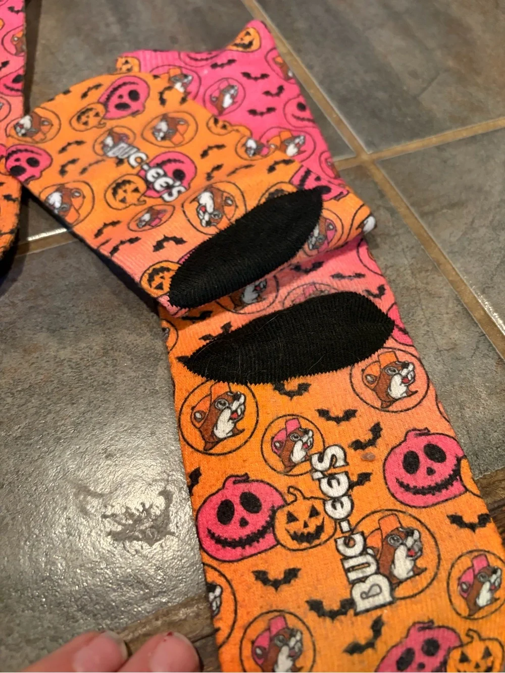 2 pair Women's BUC-EE’s Halloween Crew Socks - Pink & Orange